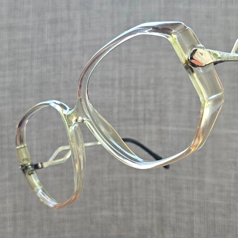 Vintage Eyeglasses Frame Tan Clear/Gold Tone Glasses Frame 52[]15 135 Eye Wear